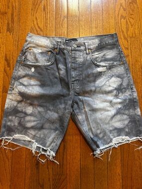 Men's Gray Tie-Dye Denim Shorts with Distressed Hem